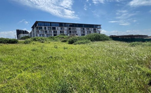 Land in Umhlanga Ridge, KwaZulu-Natal, South Africa 1