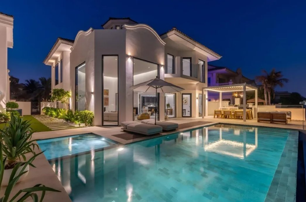 Villa in Palm Jumeirah, Dubai, United Arab Emirates 1 - 17001666