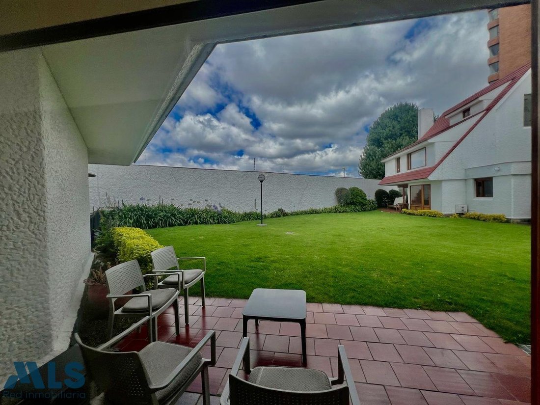 House in Bogota, Bogotá, Colombia 5 - 17001975