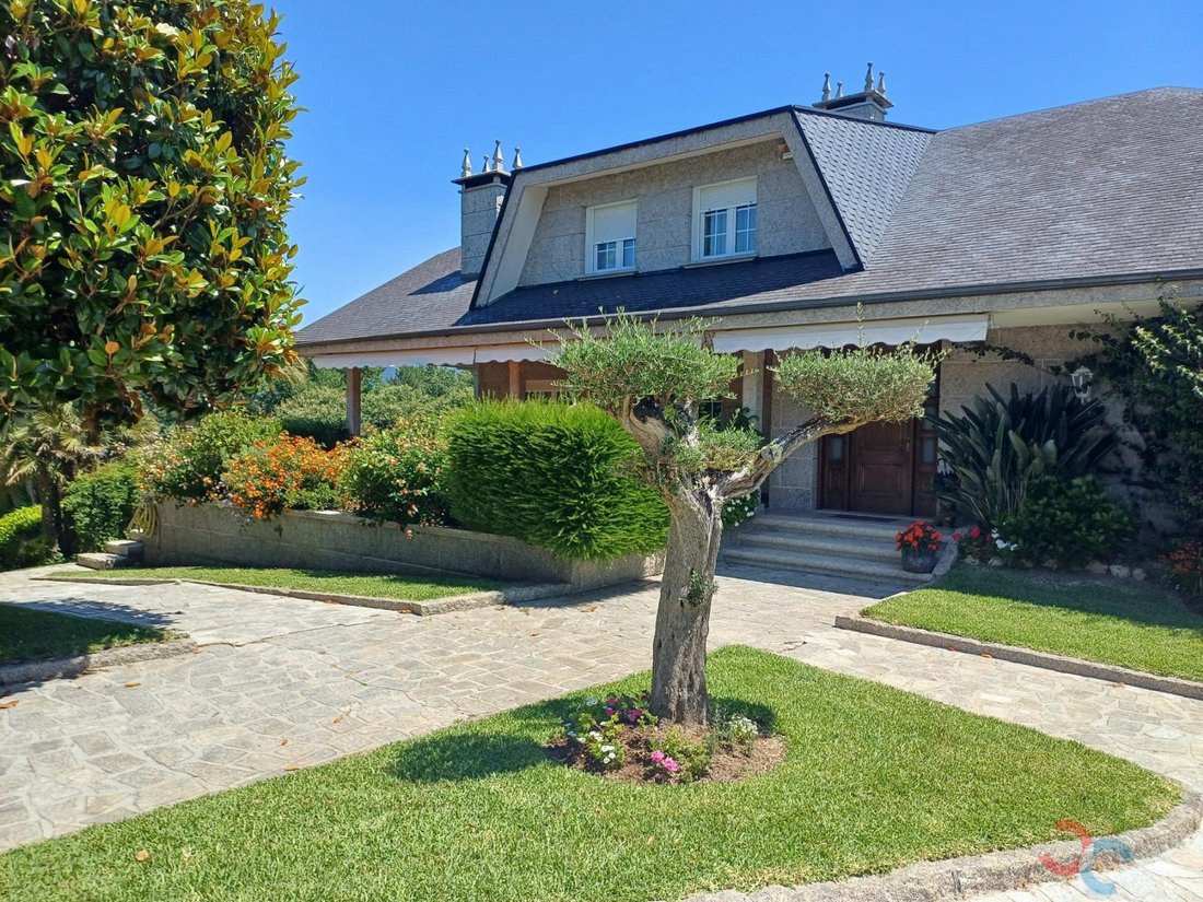 Chalet in Fontecarmoa, Vilagarcia de Arousa, Spain 3 - 15993613