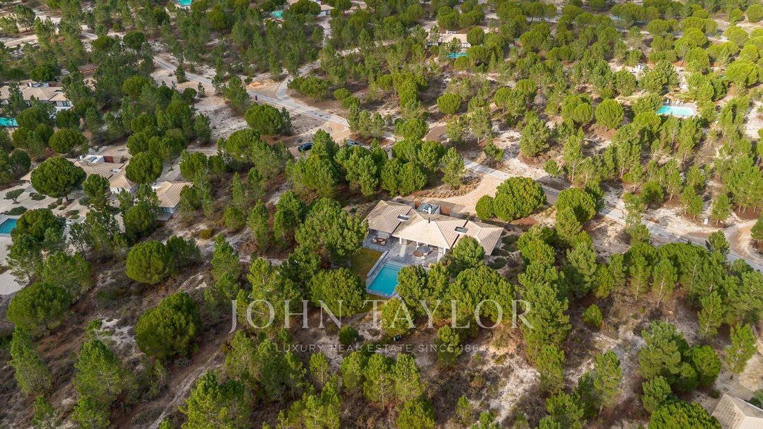 Villa in Grandola e Santa Margarida da Serra, Setubal, Portugal 1 - 17001044
