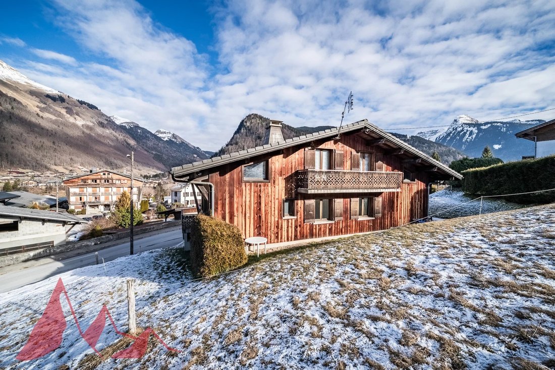Chalet in Morzine, Auvergne-Rhône-Alpes, France 2 - 17002117