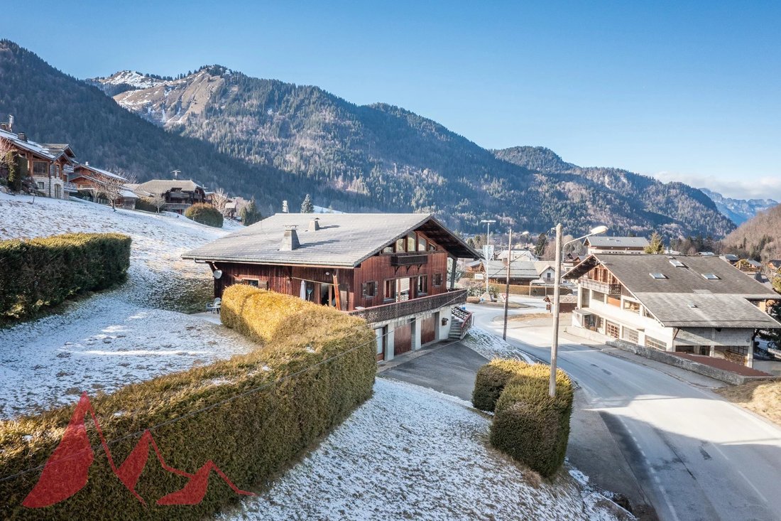 Chalet in Morzine, Auvergne-Rhône-Alpes, France 1 - 17002117