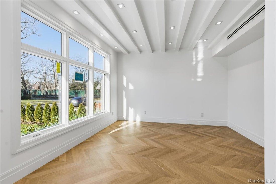 House in Woodmere, New York, United States 4 - 17002087