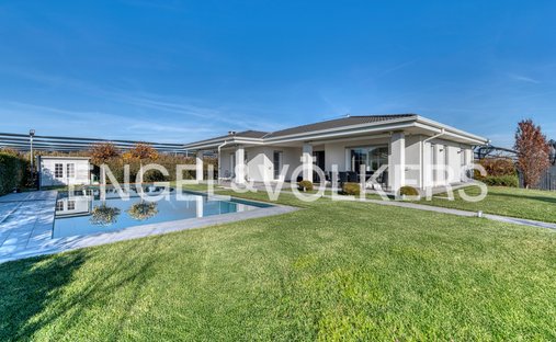 Villa en Villafranca di Verona, Véneto, Italia 1