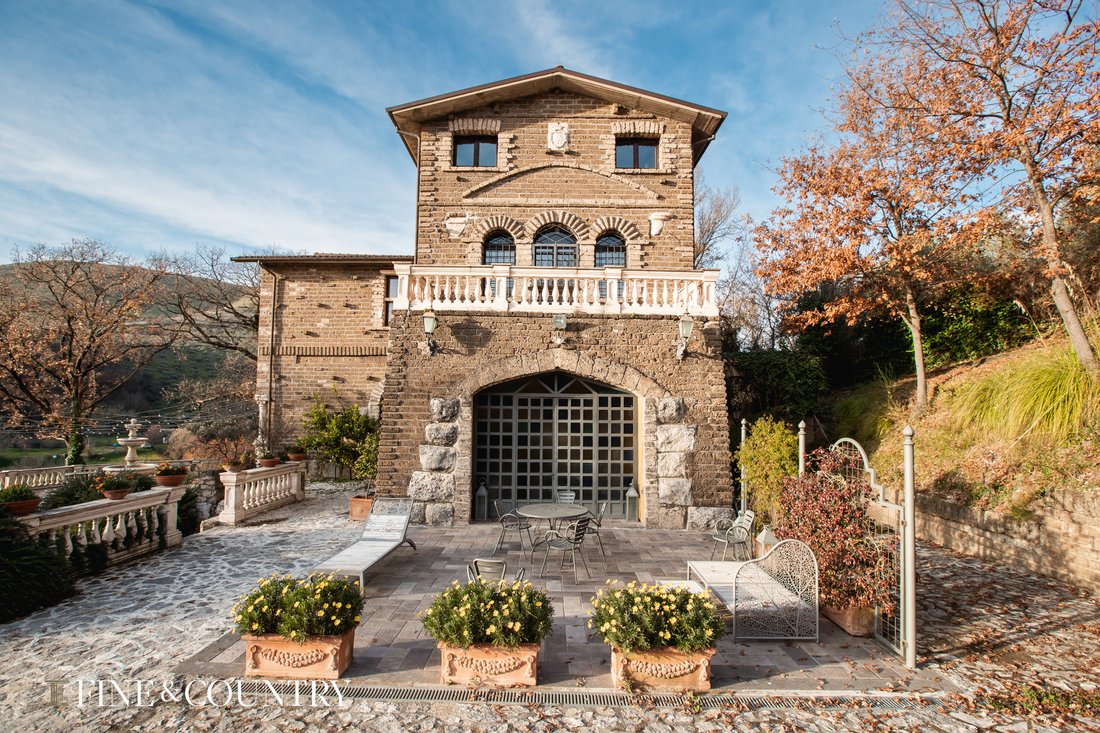 Castle in Scandriglia, Lazio, Italy 2 - 17002359