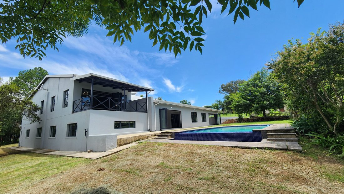 Estate in Farmall, Gauteng, South Africa 1 - 17002323