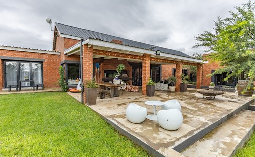 House in Shere, Gauteng, South Africa 1