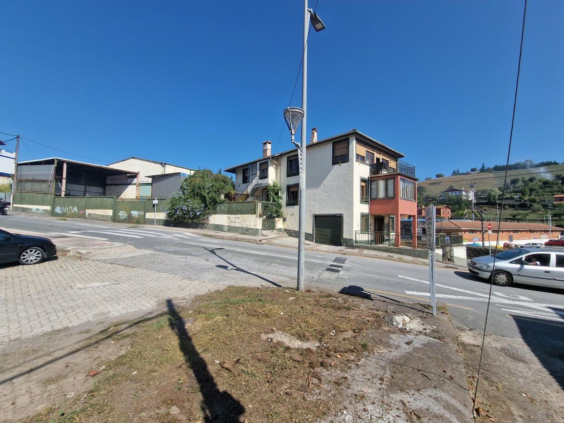 House in Ortuella, Basque Country, Spain 2 - 17002511
