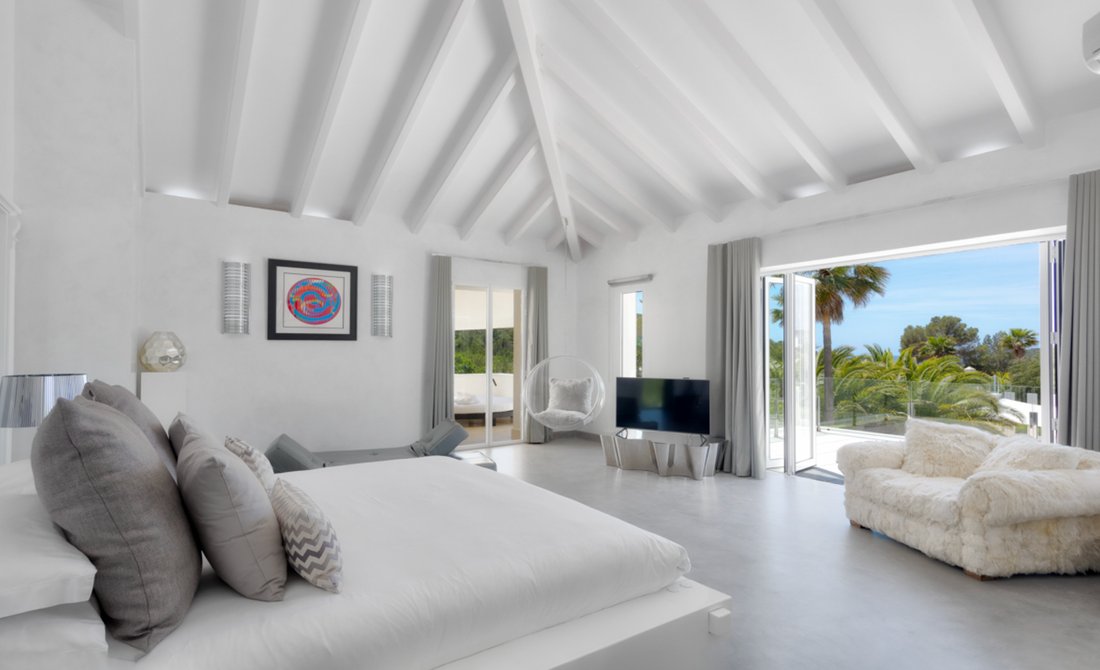 Villa in Balearic Islands, Spain 2 - 17002725