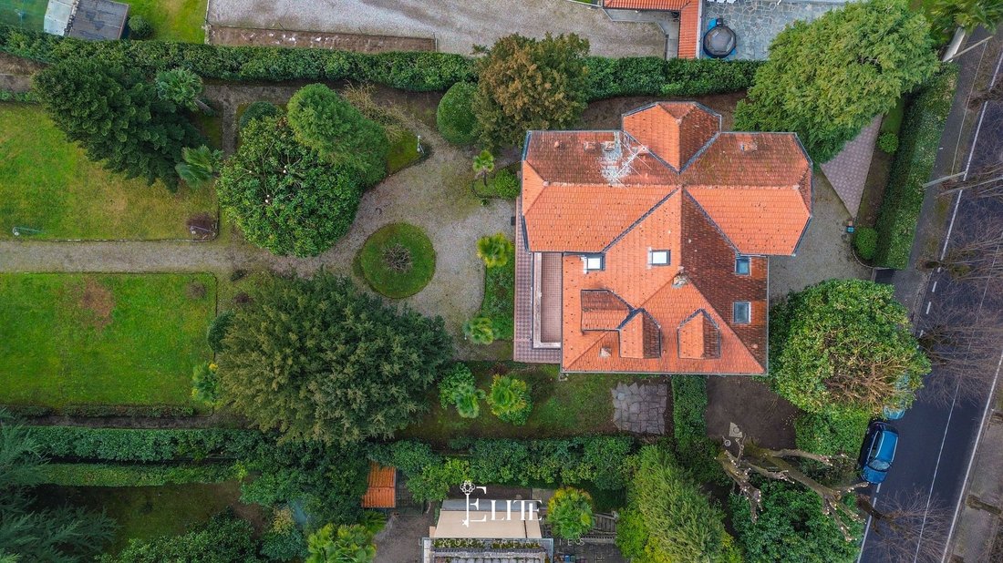 Villa in Gavirate, Lombardy, Italy 3 - 17002463