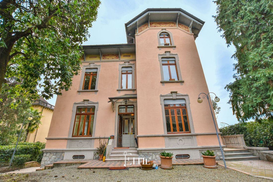 Villa in Gavirate, Lombardy, Italy 4 - 17002463
