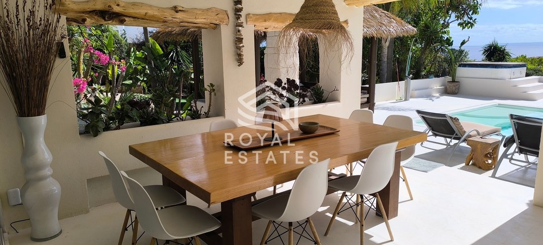 Villa in Cap Martinet, Santa Eularia des Riu, Balearic Islands 5 - 15370693