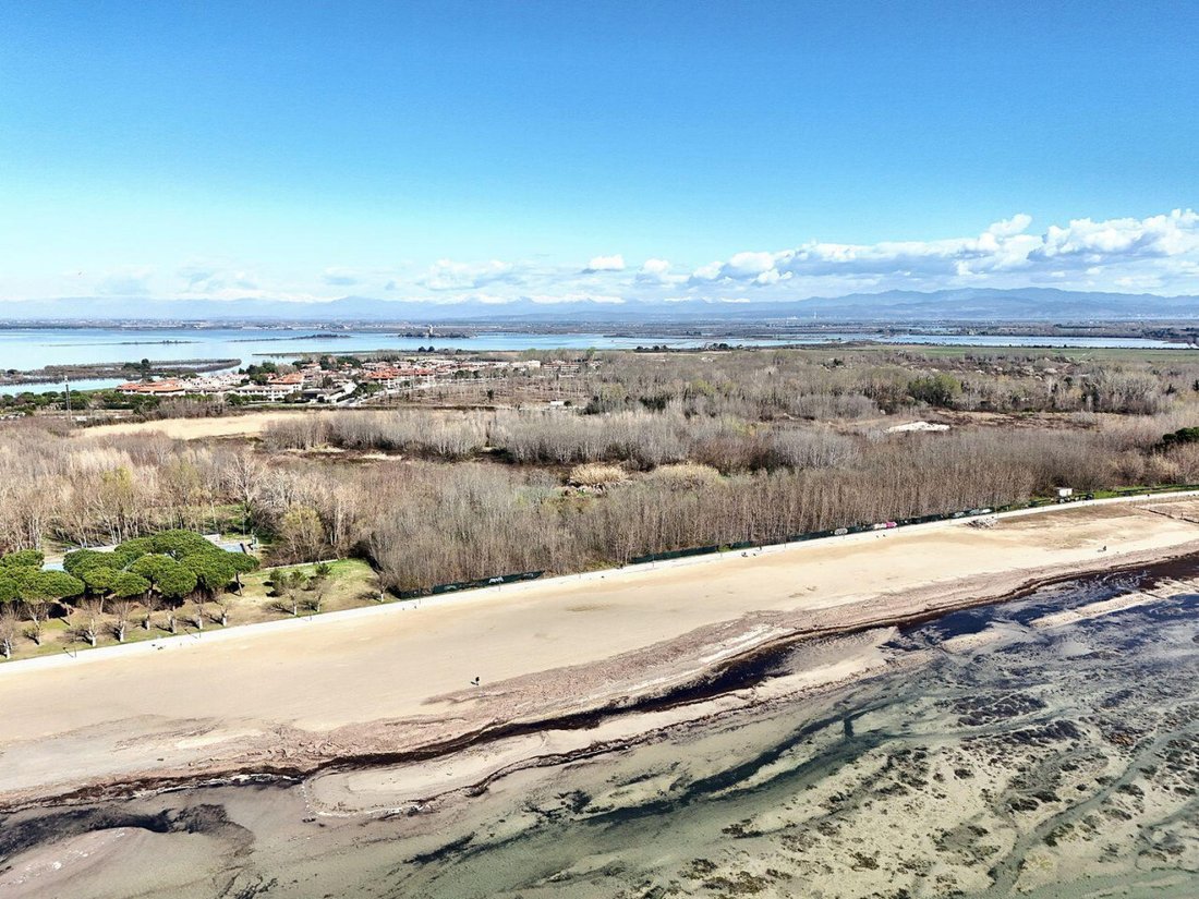 Land in Island of Grado, Friuli – Venezia Giulia, Italy 2 - 17006279
