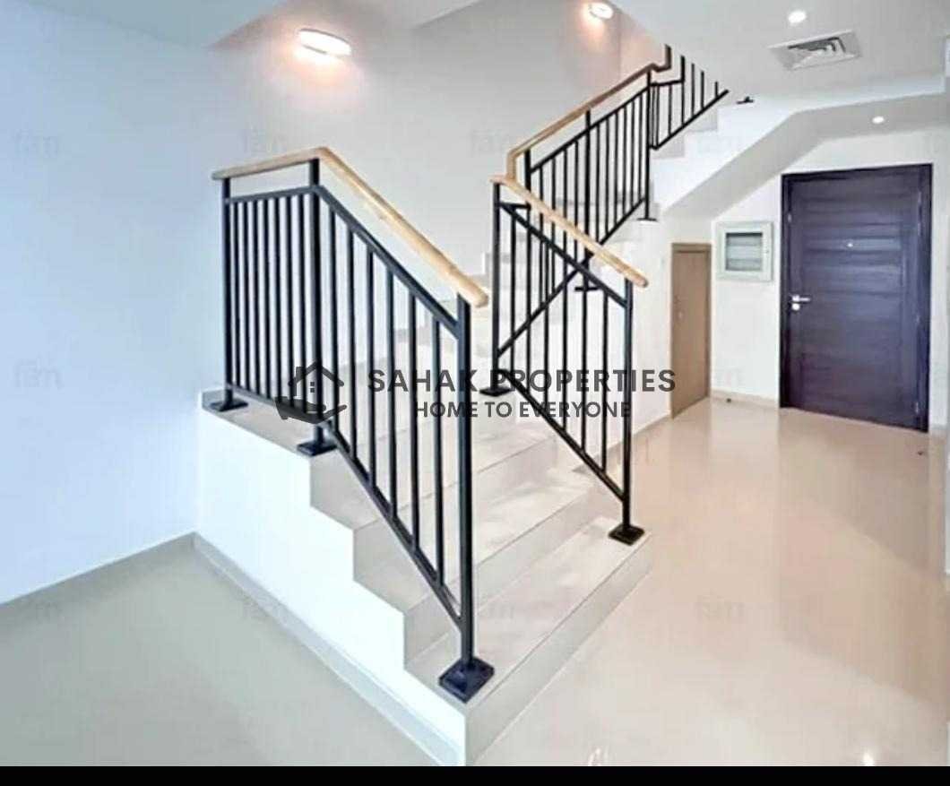 Villa in Damac Hills 2, Dubai, United Arab Emirates 4 - 15946326