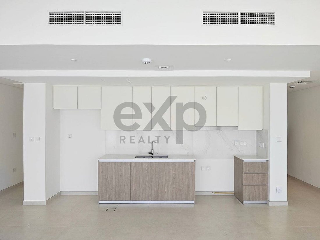 Townhouse in Ud al Bayda, Dubai, United Arab Emirates 5 - 16885148