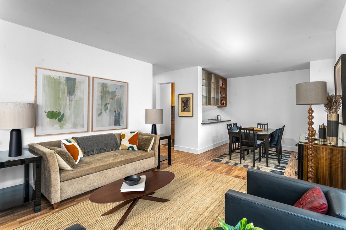 House in New York, New York, United States 3 - 16994818