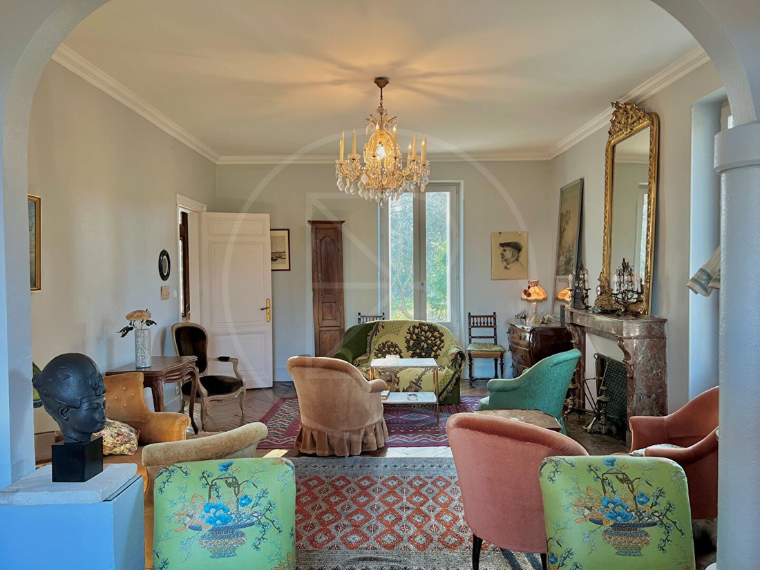 Villa in Pujols, Nouvelle-Aquitaine, France 4 - 17003429