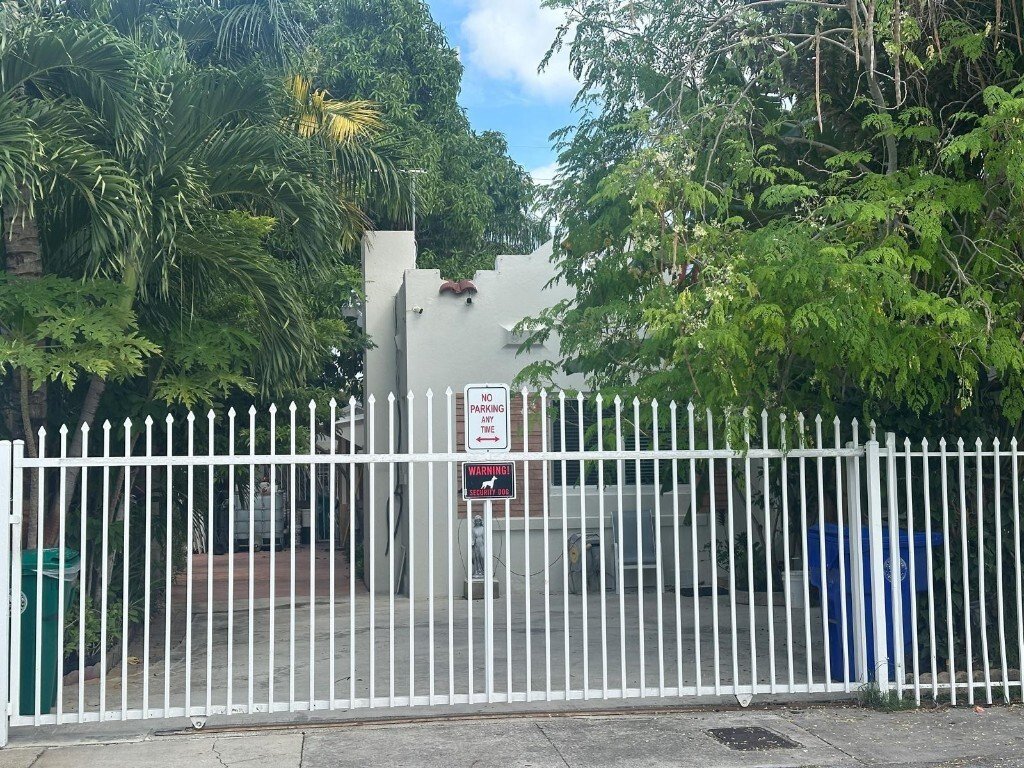 House in Miami, Florida, United States 1 - 16632643