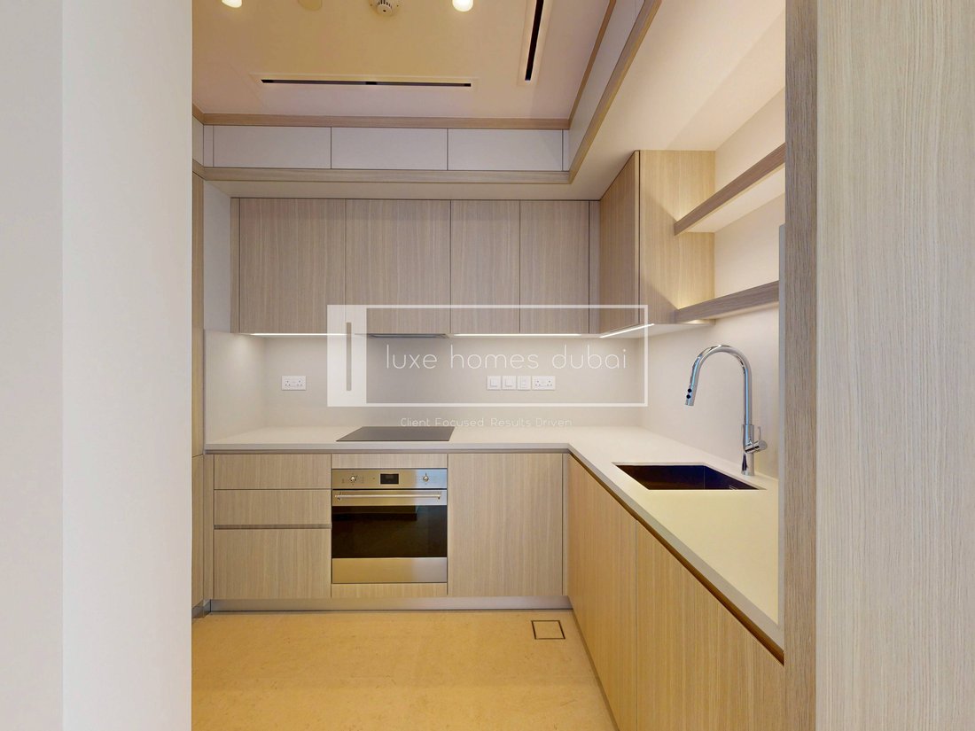 Apartment in Jumeirah, Dubai, United Arab Emirates 5 - 16968252