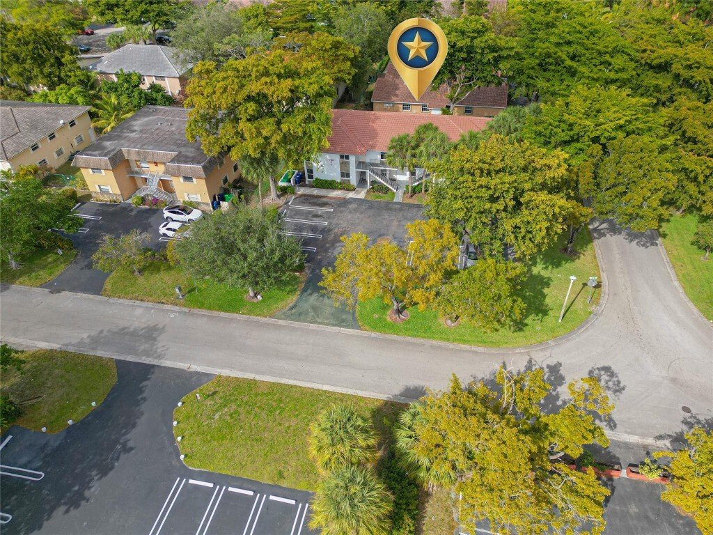 Coral Springs, Florida, United States 3 - 17004743