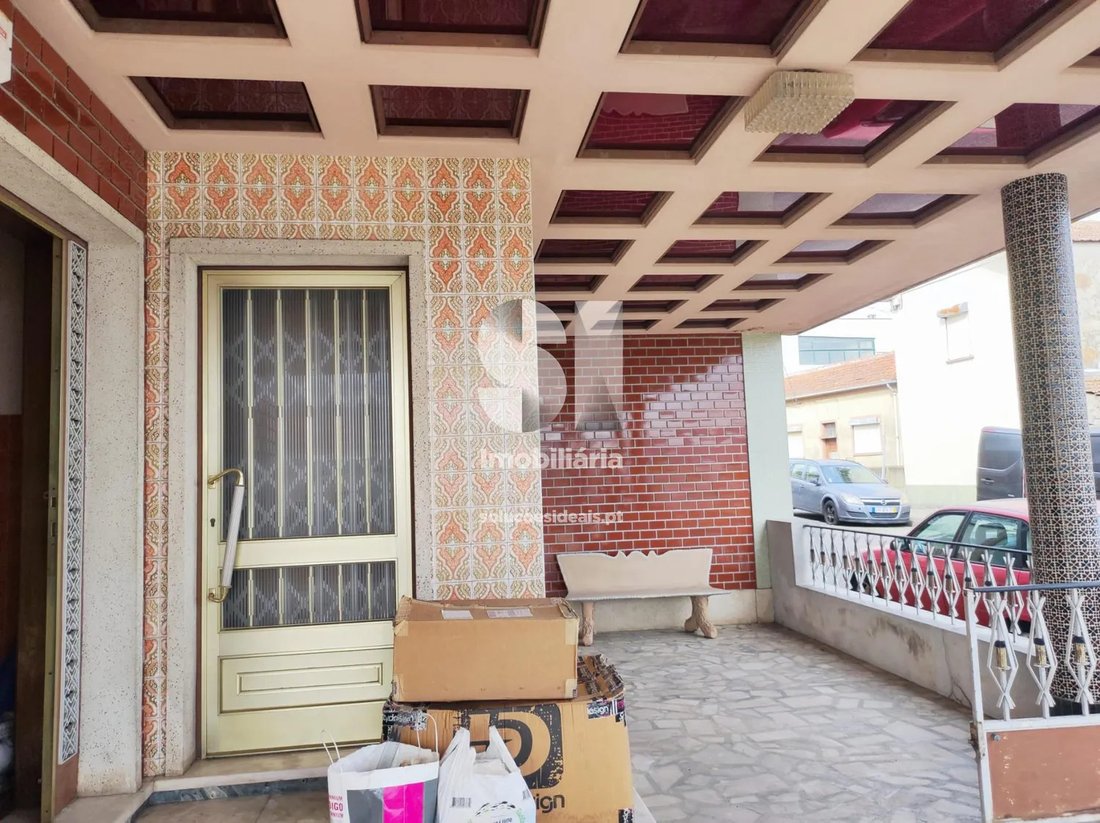 House in Fanzeres e Sao Pedro da Cova, Porto District, Portugal 4 - 17003246