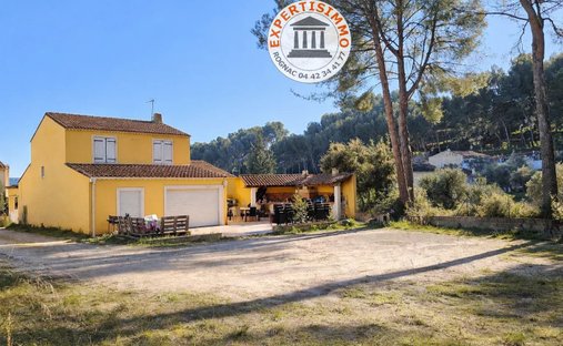 Villa in Brets-Barjaquets-Coussoul-Fouitades-Cabe, Rognac, France 1
