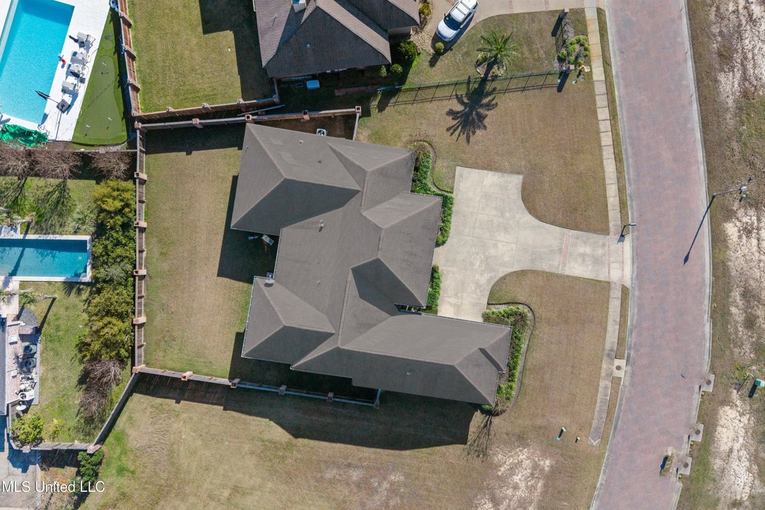 House in Biloxi, Mississippi, United States 3 - 16975928