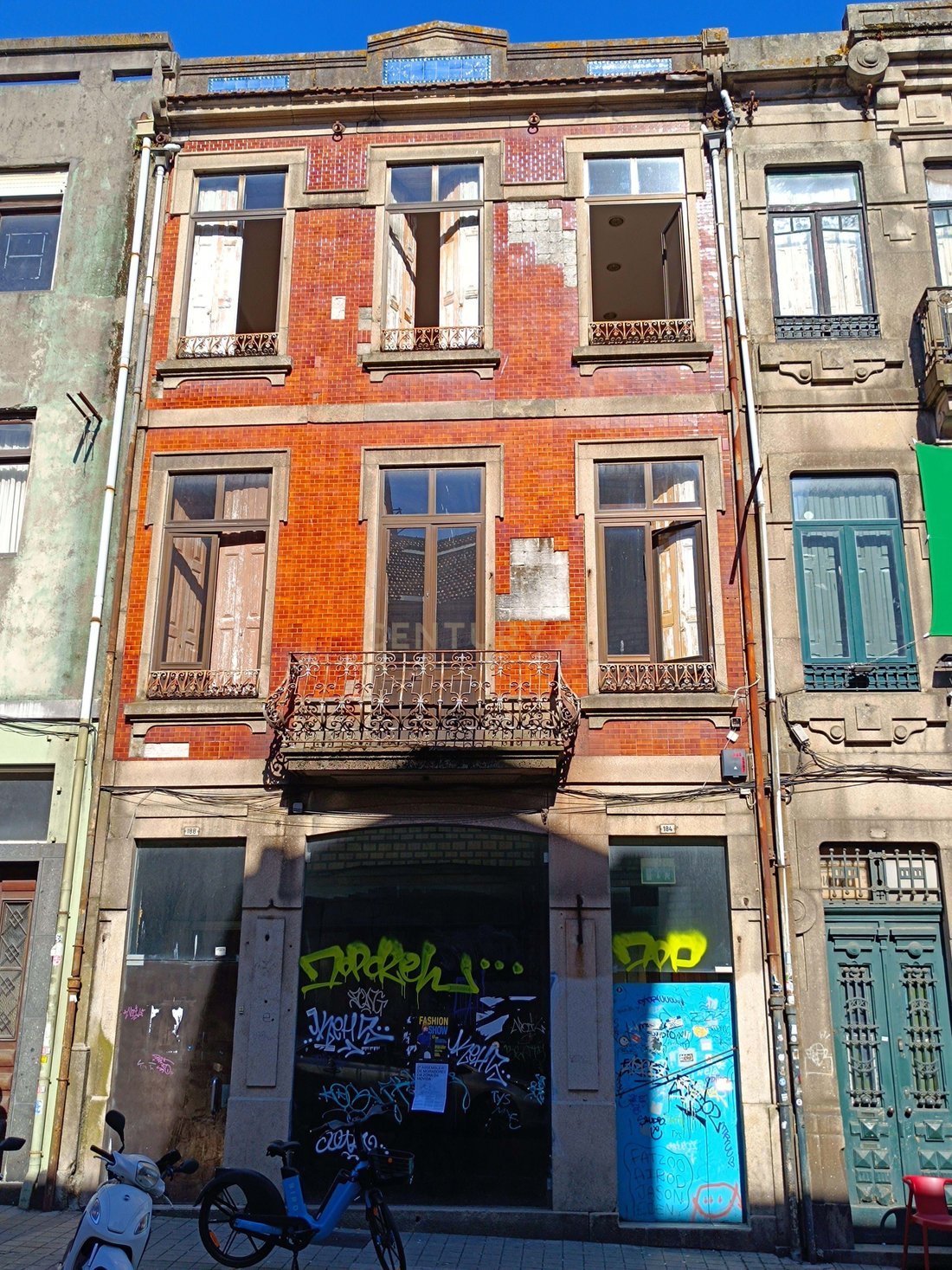 House in Cedofeita, Santo Ildefonso, Se, Miragaia, Sao Nicolau e Vitoria, Porto District, Portugal 1 - 14362239