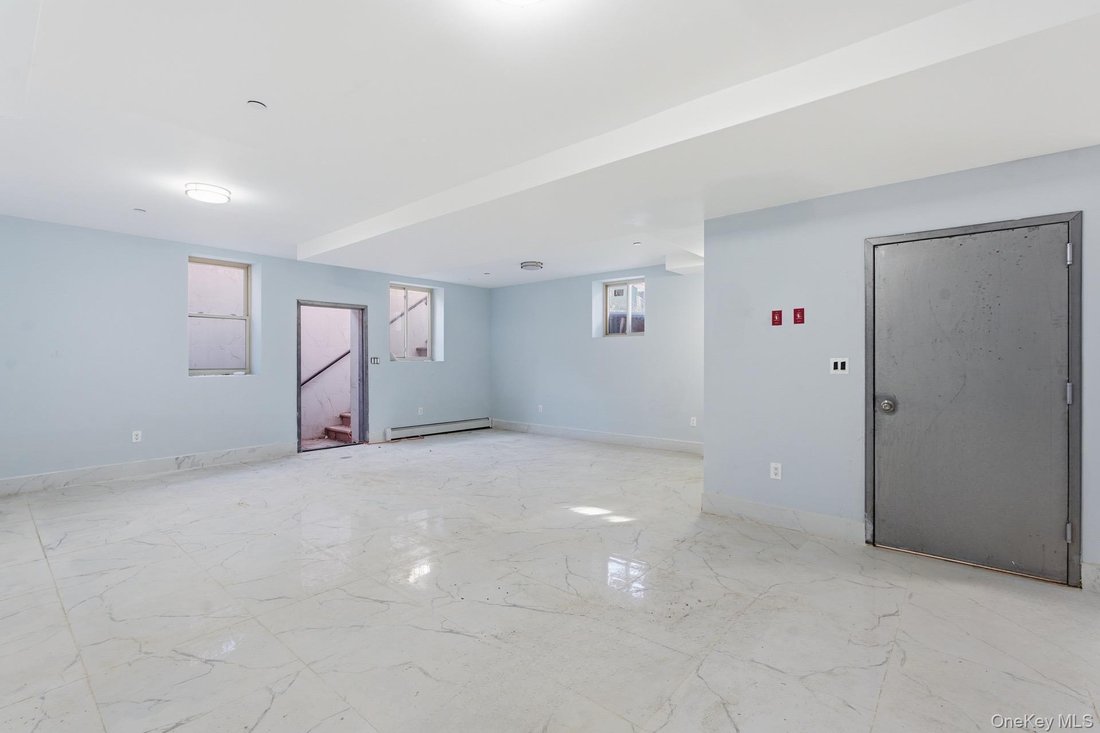 House in New York, New York, United States 5 - 17003618