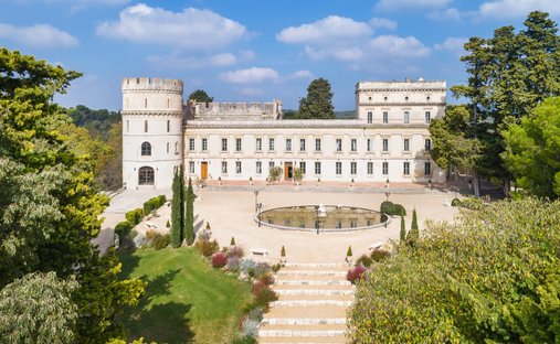 Castle in Maussane-les-Alpilles, Provence-Alpes-Côte d'Azur, France 1