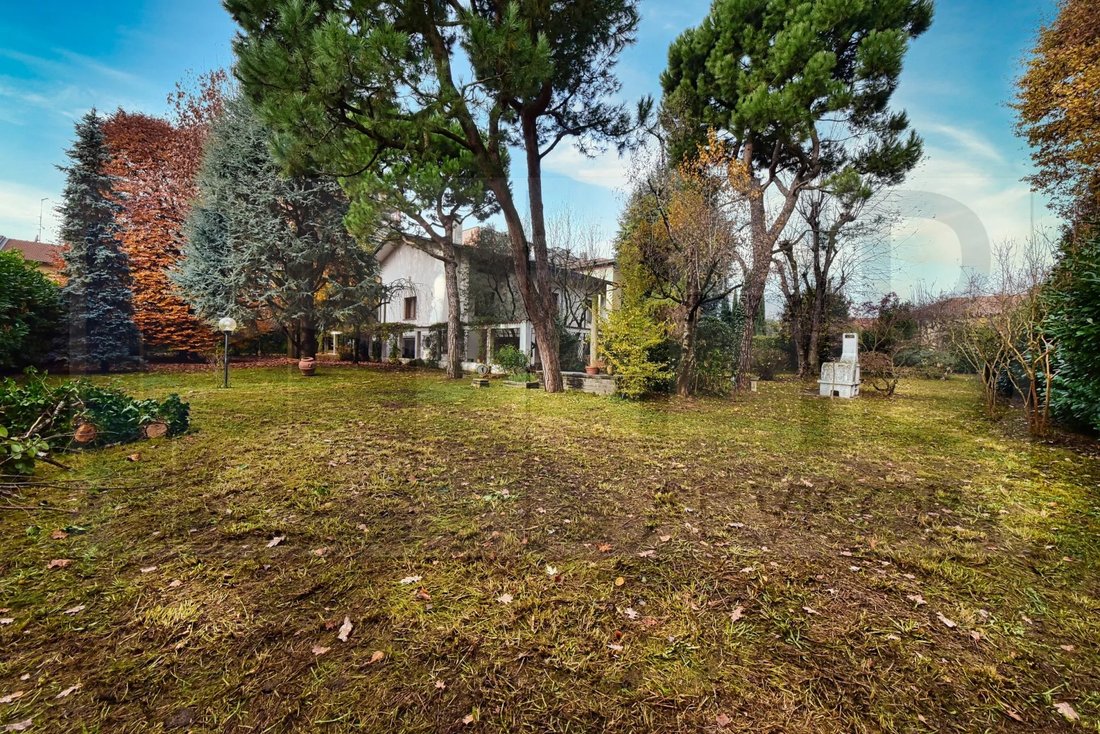 Land in Center, Rho, Lombardy 1 - 17004285