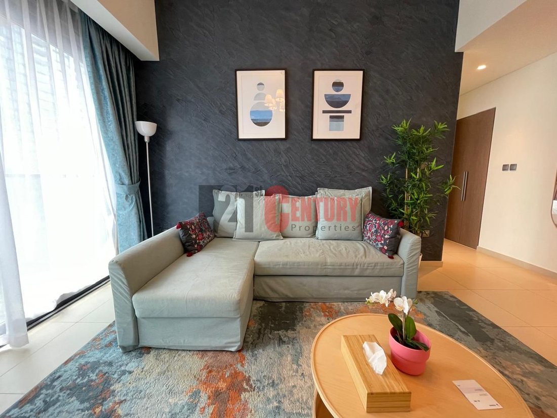 Apartment in Burj Khalifa Lake, Downtown Dubai, Dubai 1 - 16692748