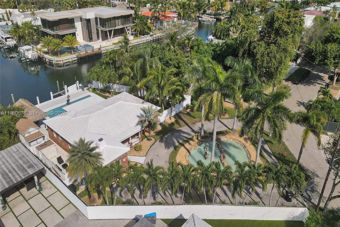 House in North Miami Beach, Florida, United States 1 - 17004470