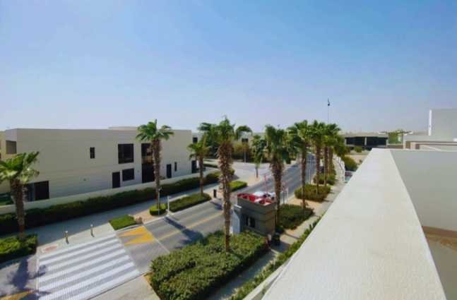 Villa in Damac Hills, Dubai, United Arab Emirates 3 - 16278057