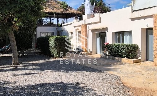 Villa in Cap Martinet, Santa Eulària des Riu, Balearische Inseln 1