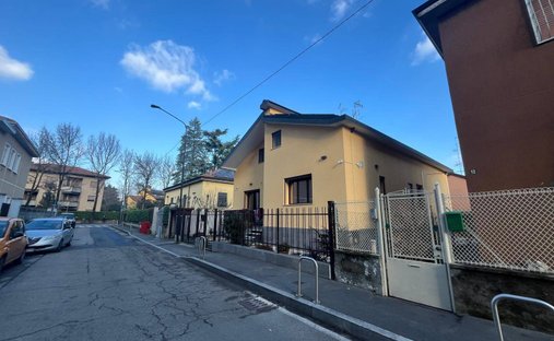 Villa in Balsamo, Cinisello Balsamo, Lombardy 1