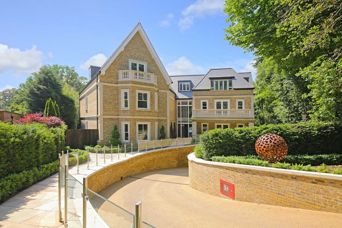 Apartment in Ferney Hill, Enfield, England 5 - 17004844