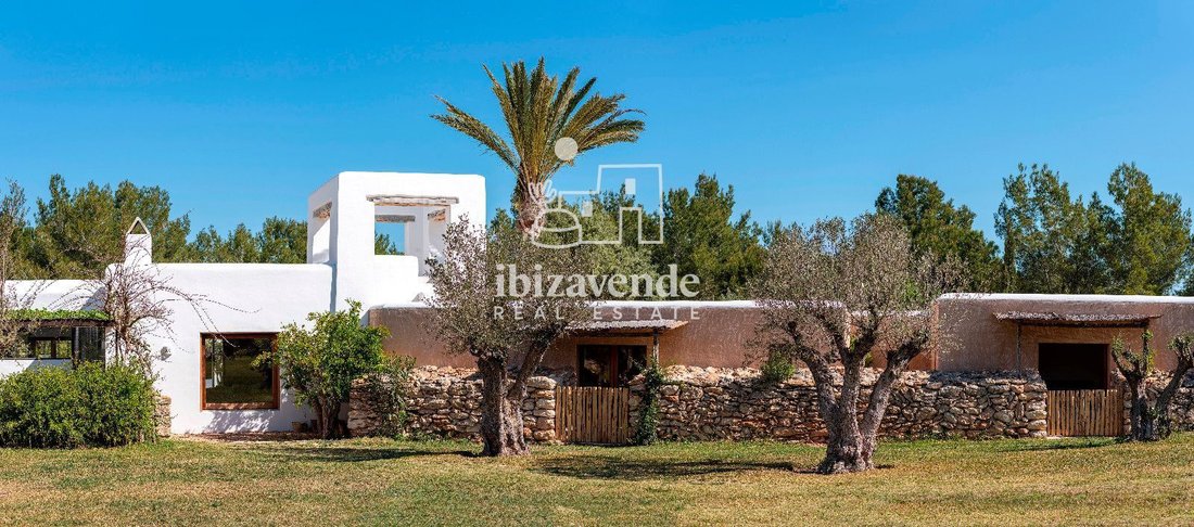 Villa in Jesus, Santa Eularia des Riu, Balearic Islands 3 - 17004981