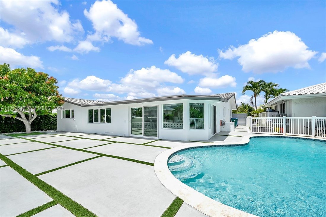 House in Miami, Florida, United States 5 - 17004480
