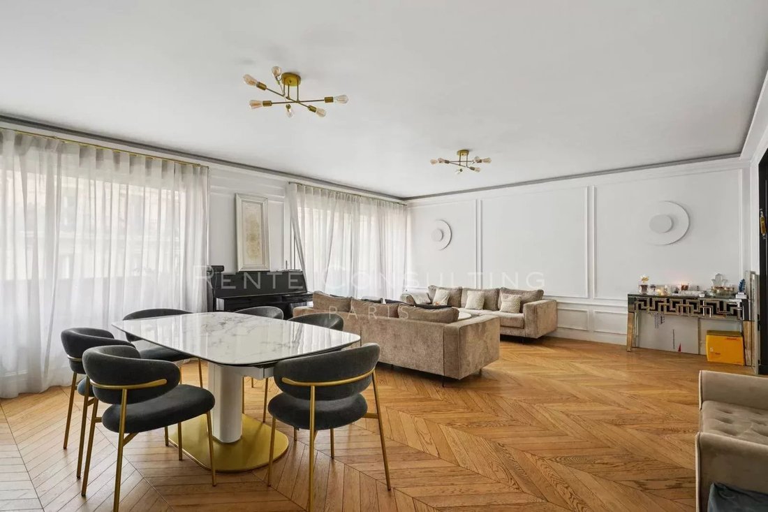 Apartment in Pereire-Malesherbes, Paris 17e Arrondissement, Paris 2 - 17006057