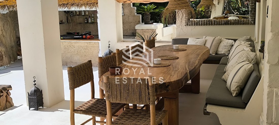 Villa in Cap Martinet, Santa Eularia des Riu, Balearic Islands 4 - 15370693