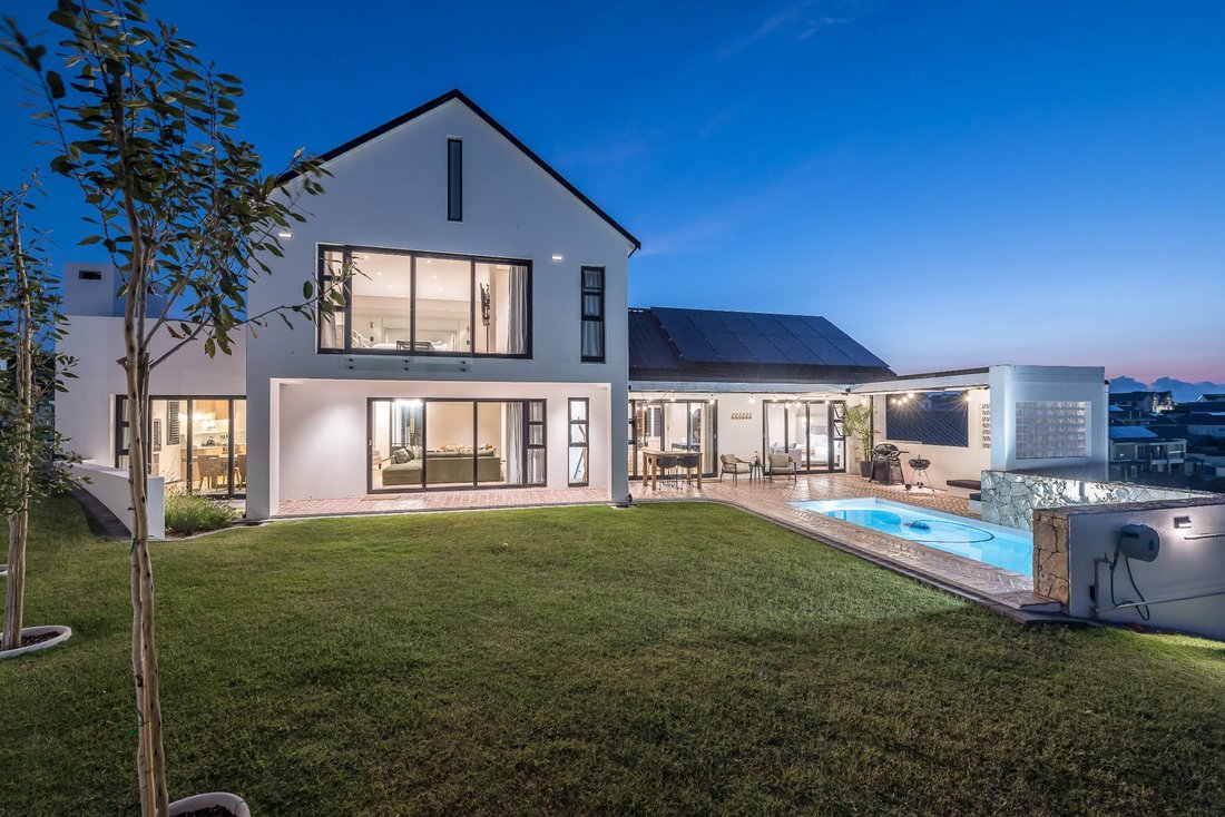 House in Kingswood Golf Estate, Western Cape, South Africa 1 - 17005126