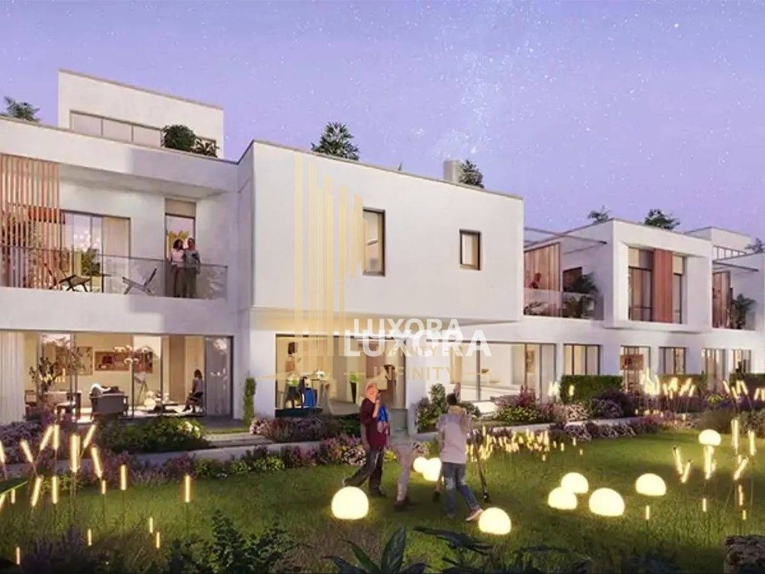 Villa in Dubai, United Arab Emirates 1 - 16562905