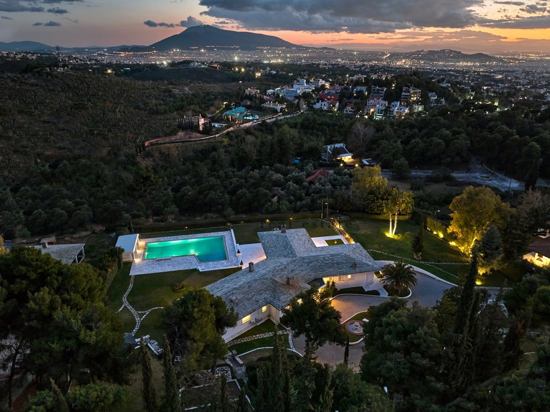 Villa in Kifisia, Attica, Greece 2 - 17003086