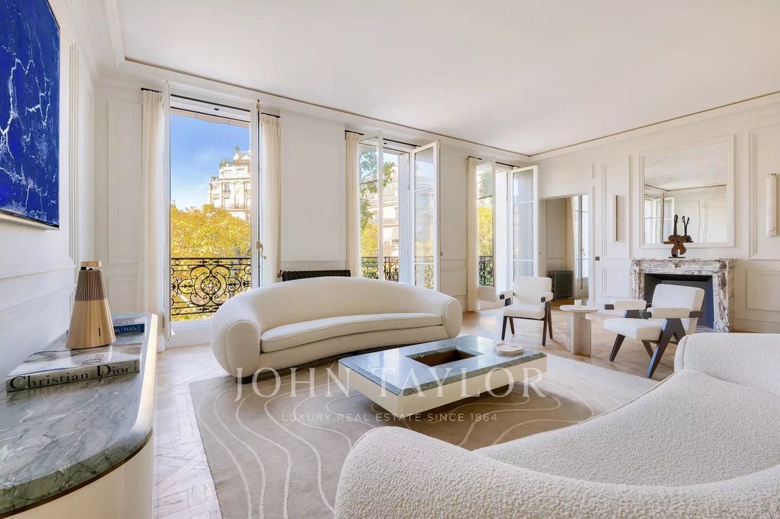 Apartment in Chaillot, Paris 16e Arrondissement, Paris 1 - 17003659