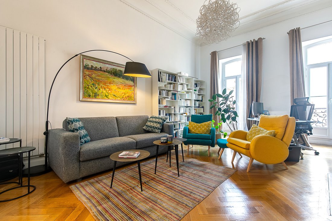 Apartment in Castellane, 6e Arrondissement, Marseille 5 - 17003378