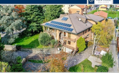 House in Bollate, Lombardy, Italy 1