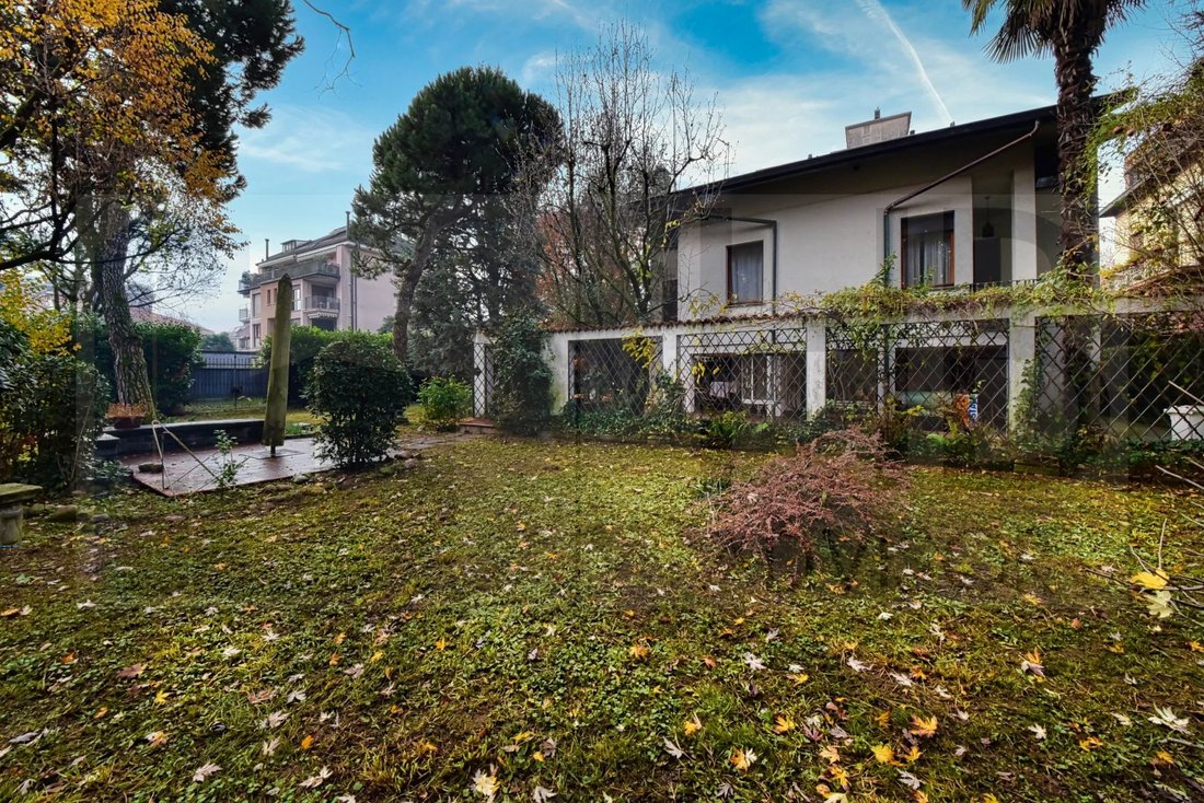 Land in Center, Rho, Lombardy 2 - 17004285