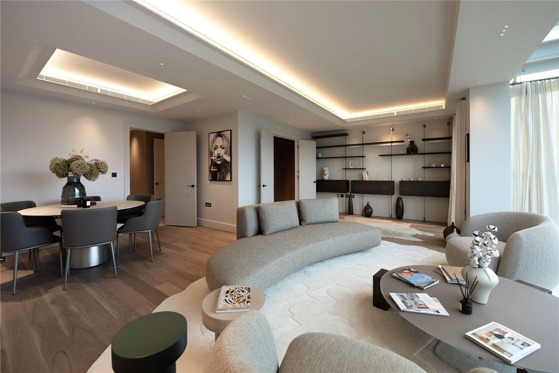 Apartment in Knightsbridge, Kensington And Chelsea, England 2 - 17003657